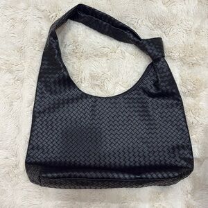 intrecciato pattern faux leather bag
